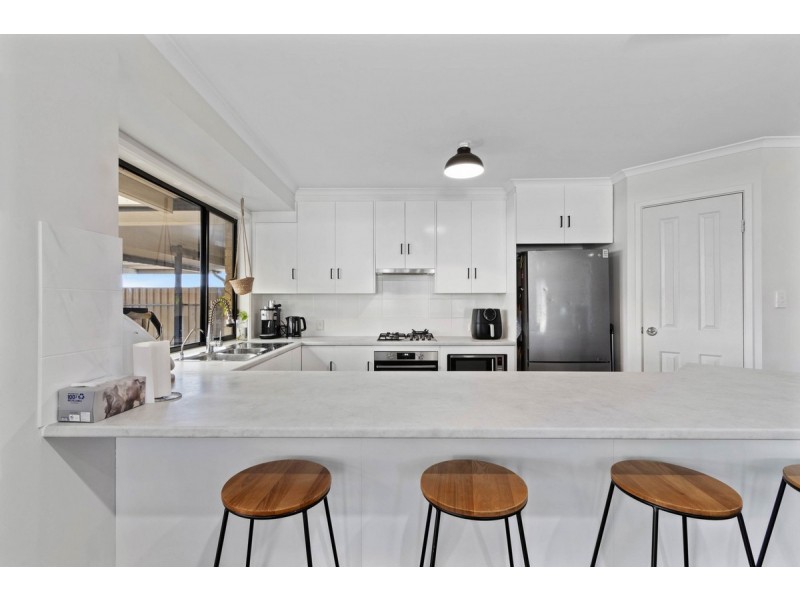 39 Gleeson Grove, Evanston Park SA 5116