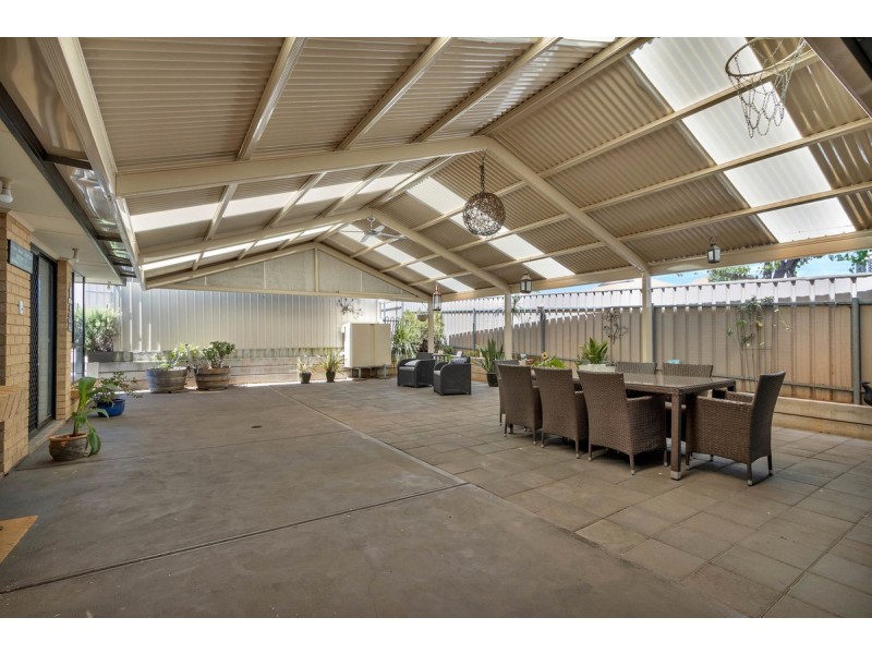 39 Gleeson Grove, Evanston Park SA 5116