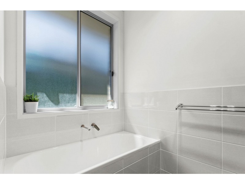 2 Braeview Circuit, Evanston SA 5116