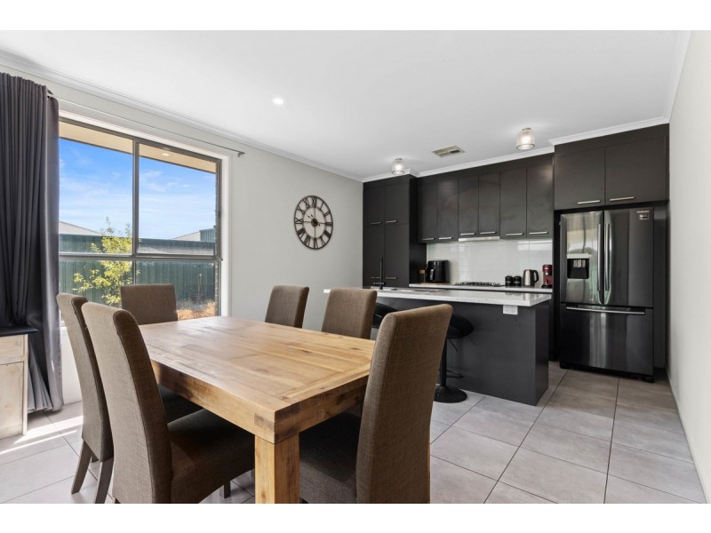 2 Braeview Circuit, Evanston SA 5116