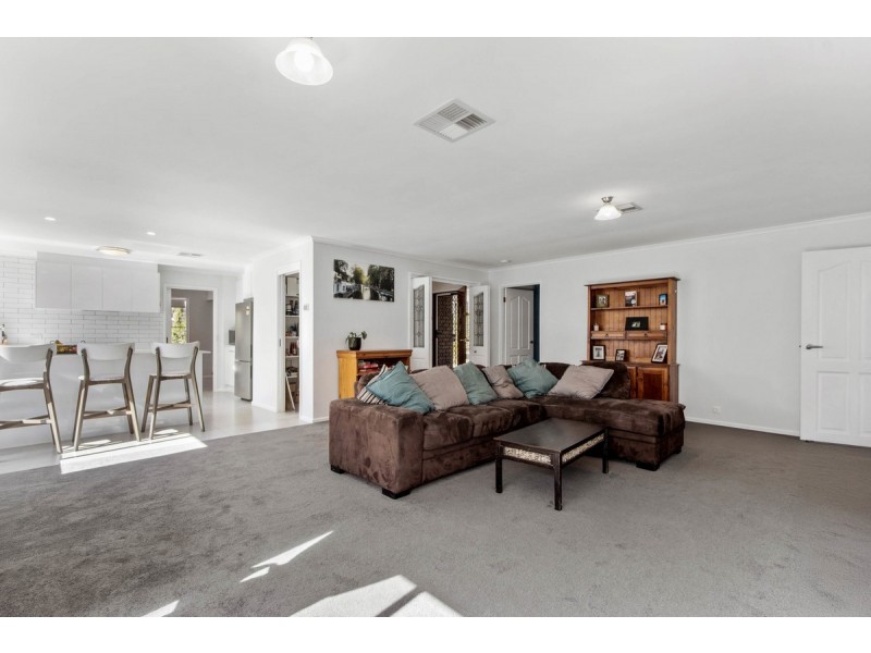 94 Lyndoch Road, Gawler East SA 5118