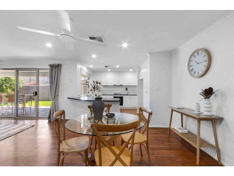 6 Challen Court, Evanston Park SA 5116