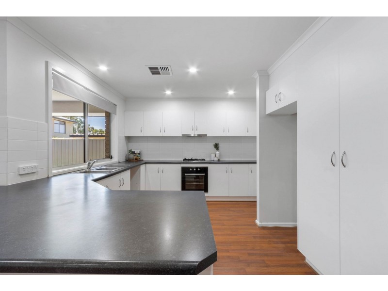 6 Challen Court, Evanston Park SA 5116