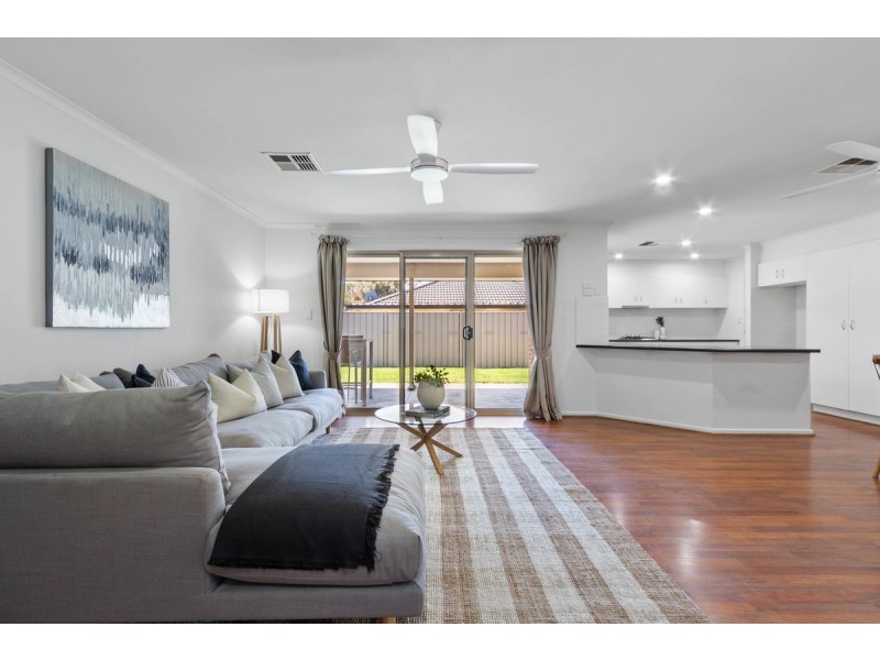 6 Challen Court, Evanston Park SA 5116