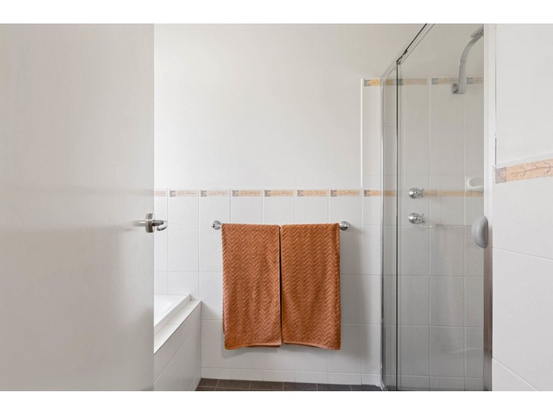 6 Challen Court, Evanston Park SA 5116