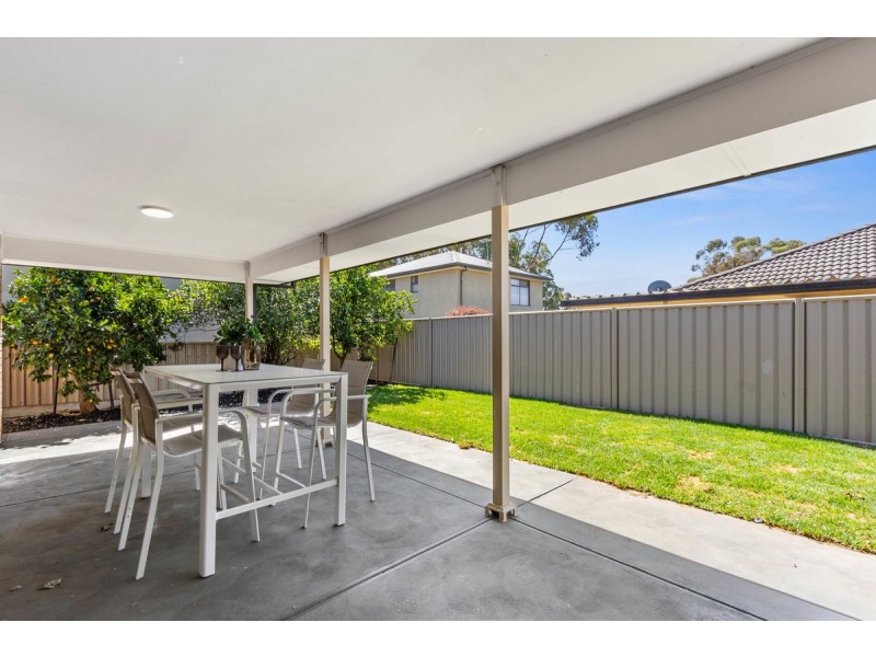 6 Challen Court, Evanston Park SA 5116