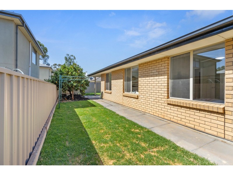 6 Challen Court, Evanston Park SA 5116