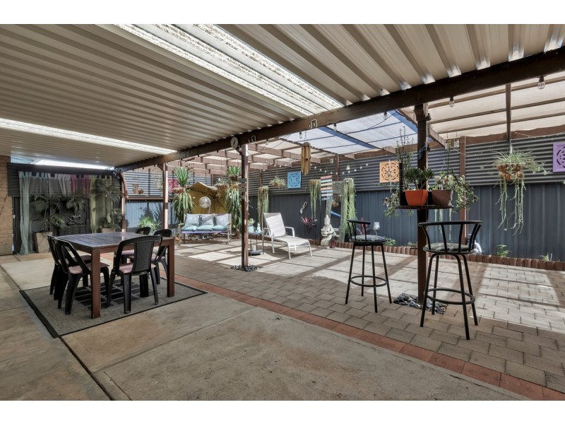 11 Clark Court, Elizabeth Grove SA 5112