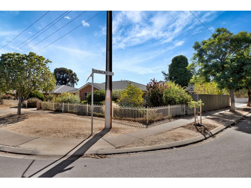 3/4 Elizabeth Street, Evanston SA 5116