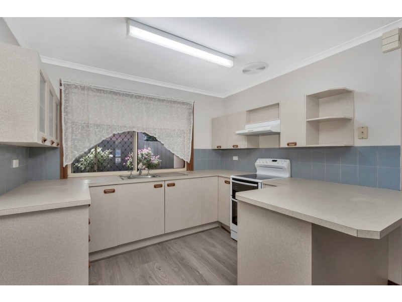 3/4 Elizabeth Street, Evanston SA 5116