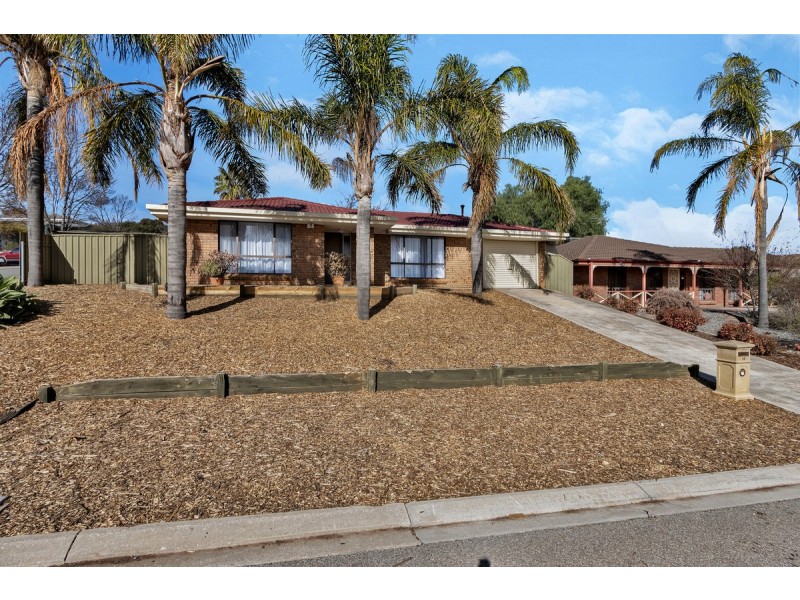 14 McGahan Crescent, Gawler East SA 5118