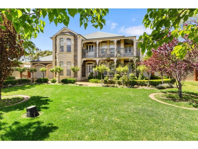 10 Coward Street, Nuriootpa SA 5355