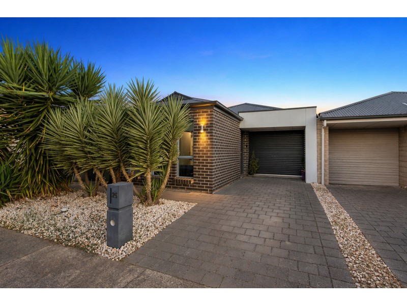 25 Holland Way, Evanston SA 5116