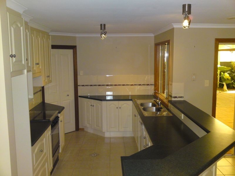 21 Whinnen Street, Evanston Park SA 5116