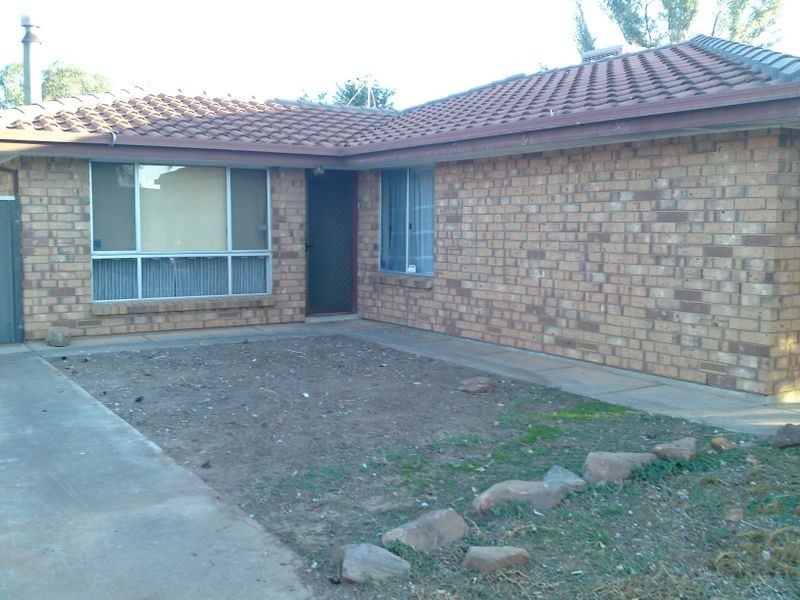 16 Commodore Pararde, Andrews Farm SA 5114
