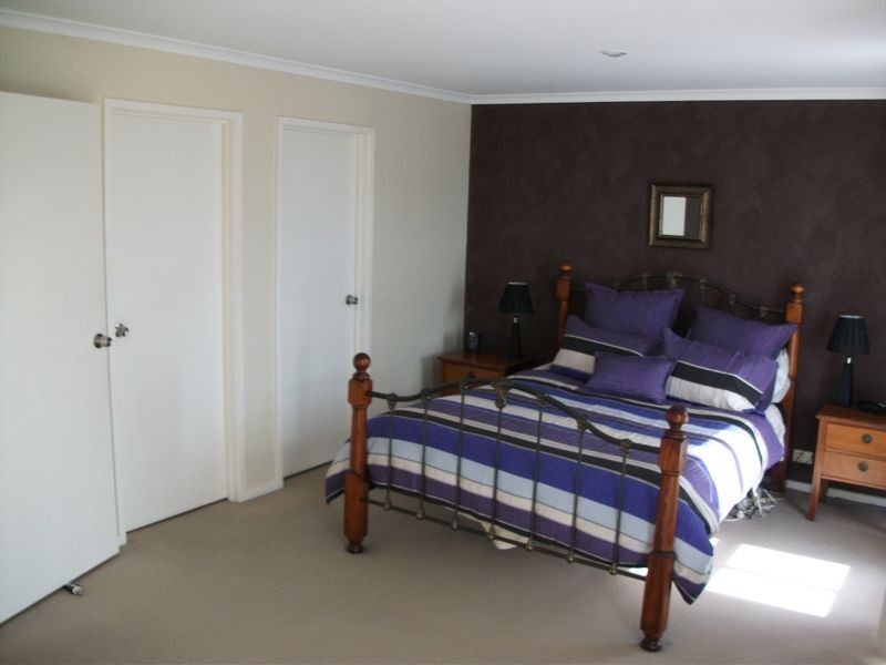 35 Trinity Drive, Evanston Park SA 5116