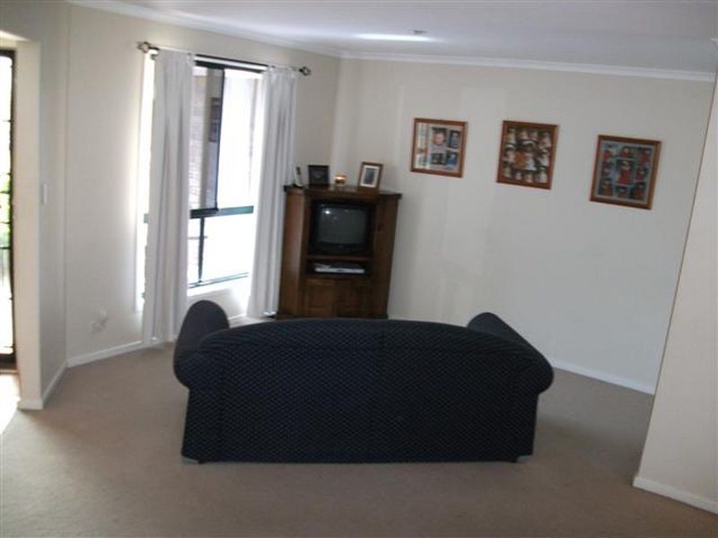 35 Trinity Drive, Evanston Park SA 5116