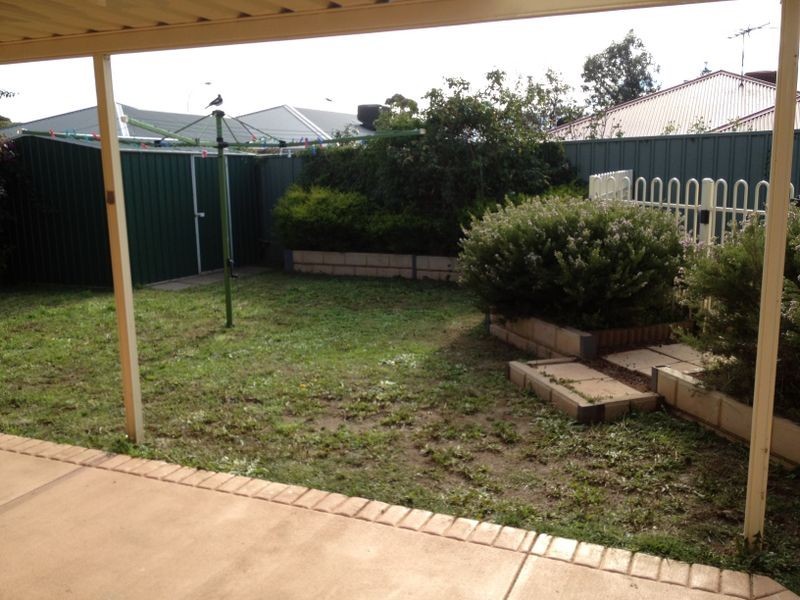 2 Selway Place, Evanston Park SA 5116