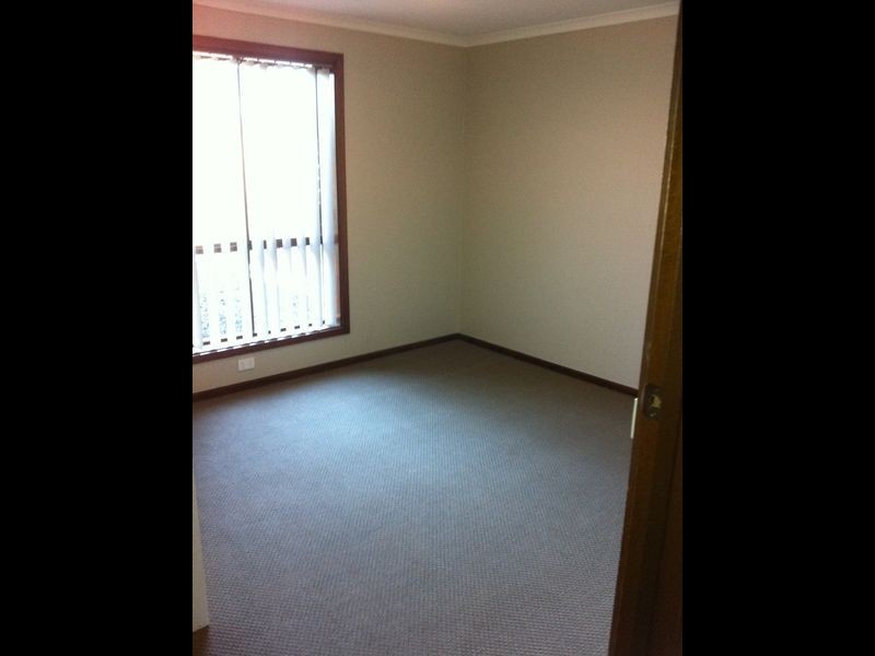 33 Barnet Road, Evanston SA 5116