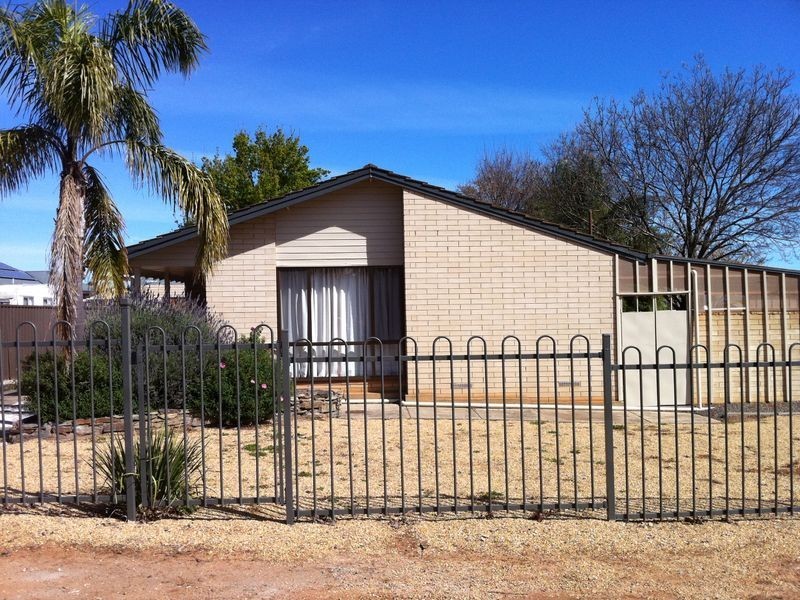 48 St Albans Road, Evanston Park SA 5116