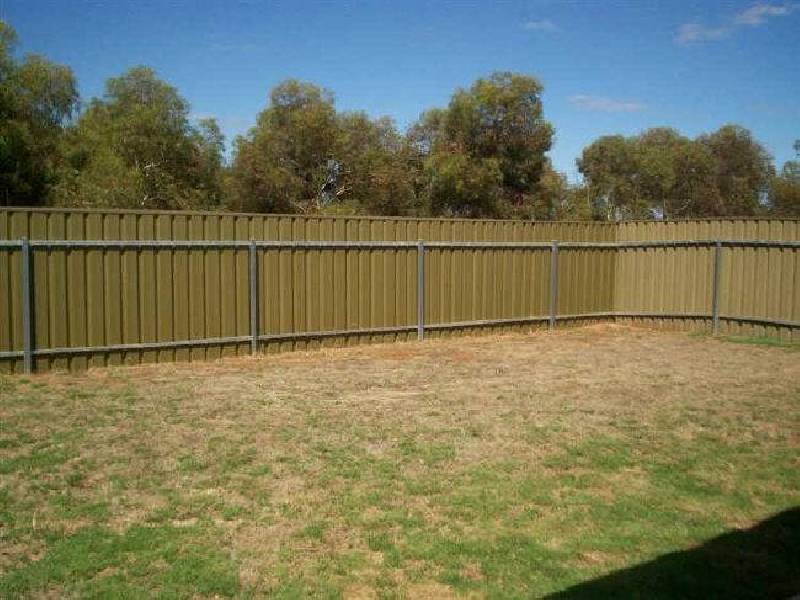 121 CRITTENDEN ROAD, Andrews Farm SA 5114