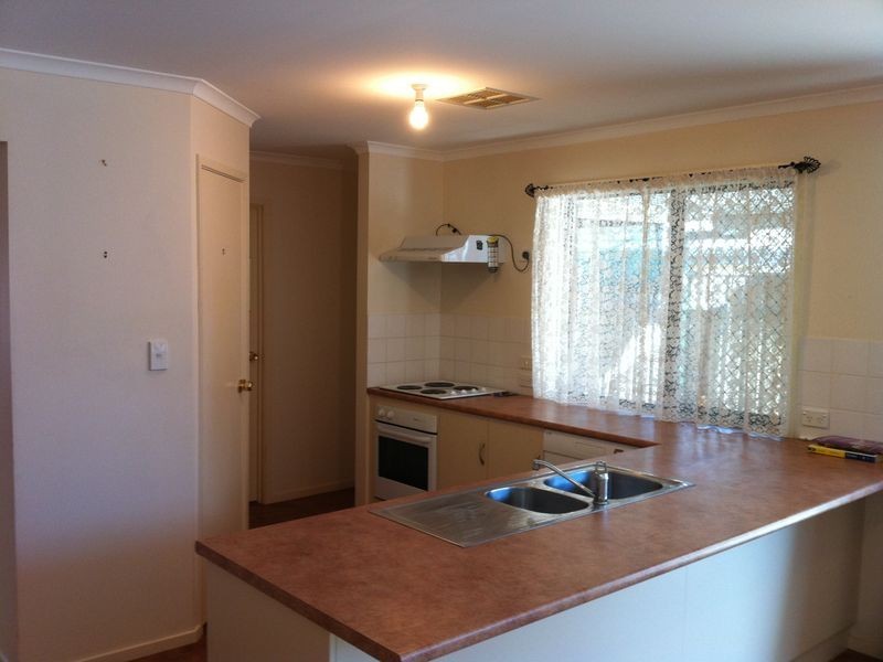 15 Gleeson Grove, Evanston Park SA 5116
