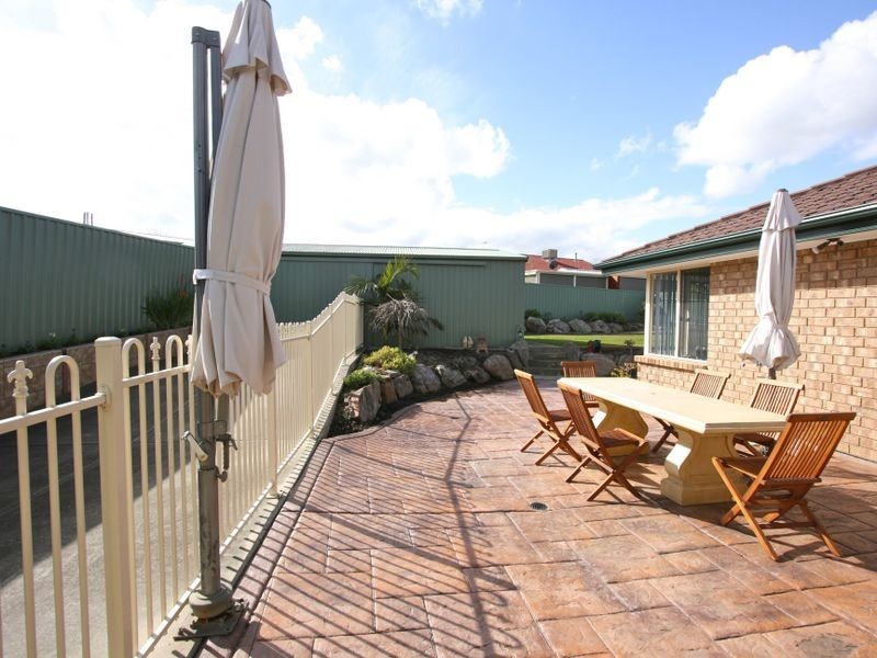 4 Brolga Way, Hewett SA 5118