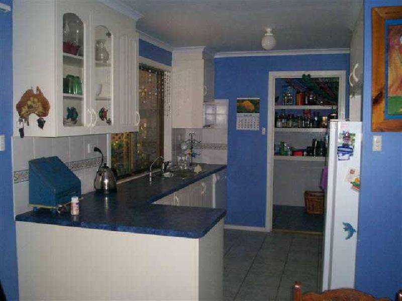 12 HOLMES STREET, Willaston SA 5118