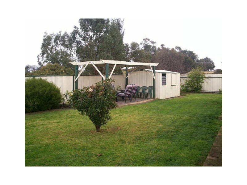 6 ROBINSON ROAD, Willaston SA 5118