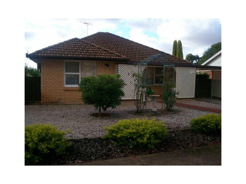 28 EDWARD CRESCENT, Evanston Park SA 5116