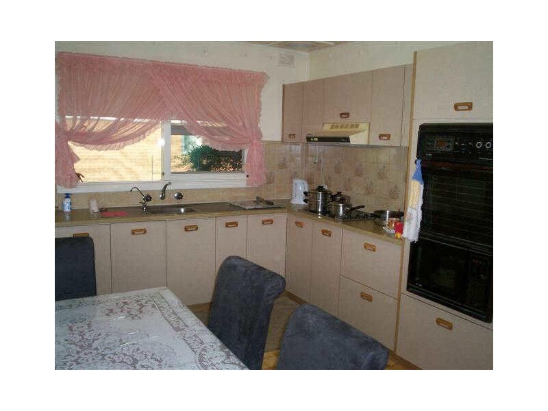 28 EDWARD CRESCENT, Evanston Park SA 5116