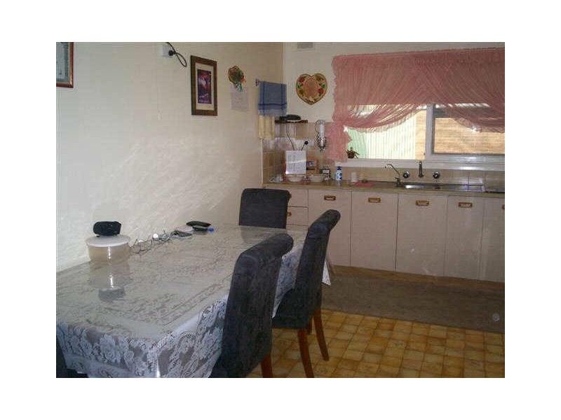 28 EDWARD CRESCENT, Evanston Park SA 5116