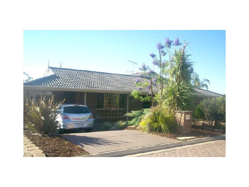 11 CHESTNUT GROVE, Hillbank SA 5112