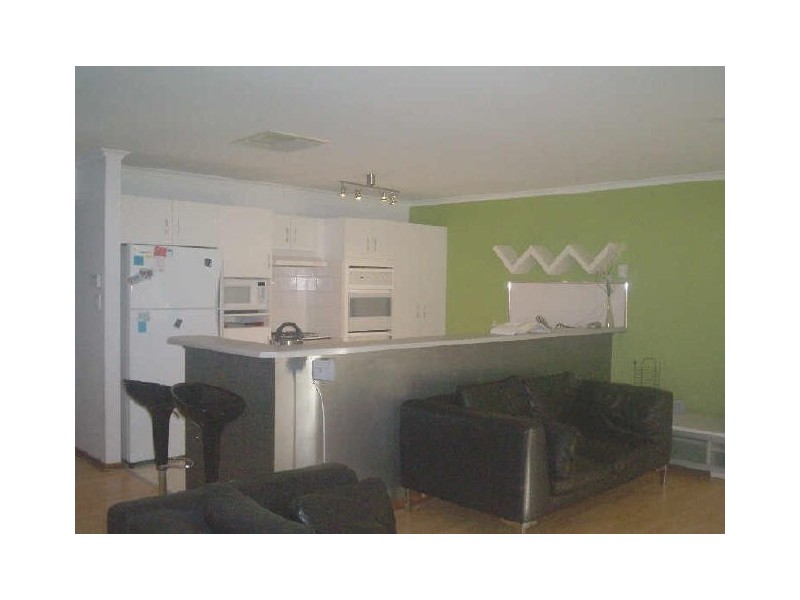 11 CHESTNUT GROVE, Hillbank SA 5112