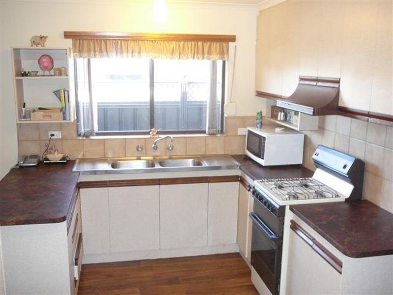 21 Holness Ave, Gawler East SA 5118