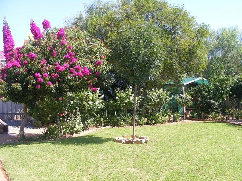 24 St Albans Road, Evanston Park SA 5116