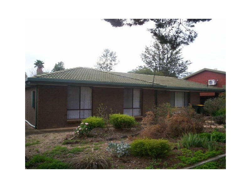 15 DAWKINS AVENUE, Willaston SA 5118