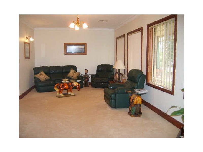 12 BARKER STREET, Willaston SA 5118