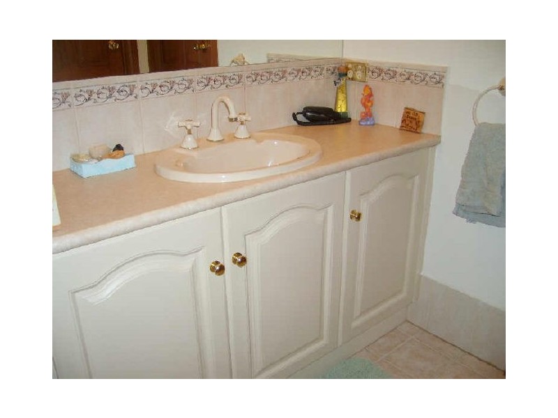 12 BARKER STREET, Willaston SA 5118