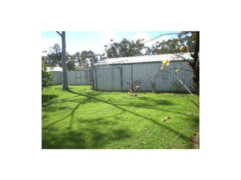 31 DAWKINS AVENUE, Willaston SA 5118