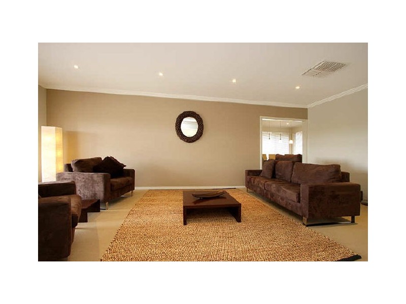 31 BURKE PARADE, Hewett SA 5118