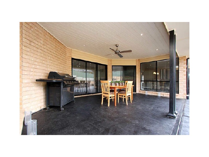 31 BURKE PARADE, Hewett SA 5118