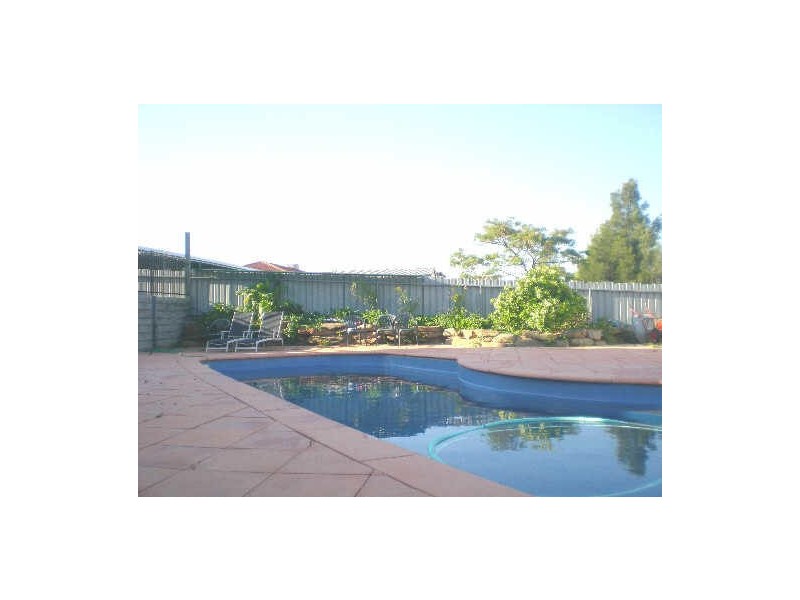 12 BARKLEY CRESCENT, Willaston SA 5118