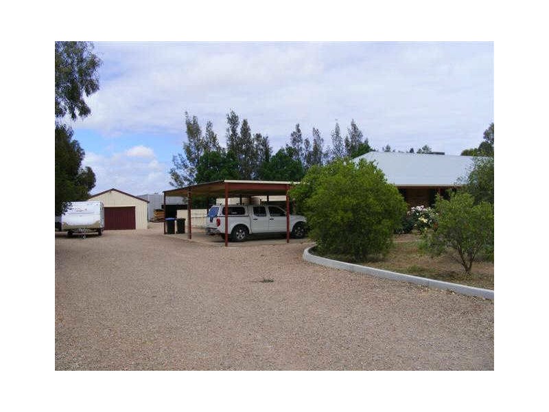 10 GEOFFREY STREET, Lewiston SA 5501