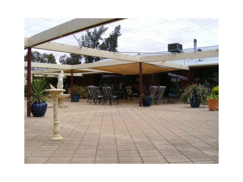 10 GEOFFREY STREET, Lewiston SA 5501