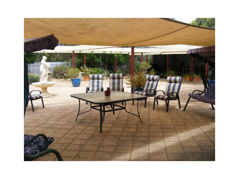 10 GEOFFREY STREET, Lewiston SA 5501