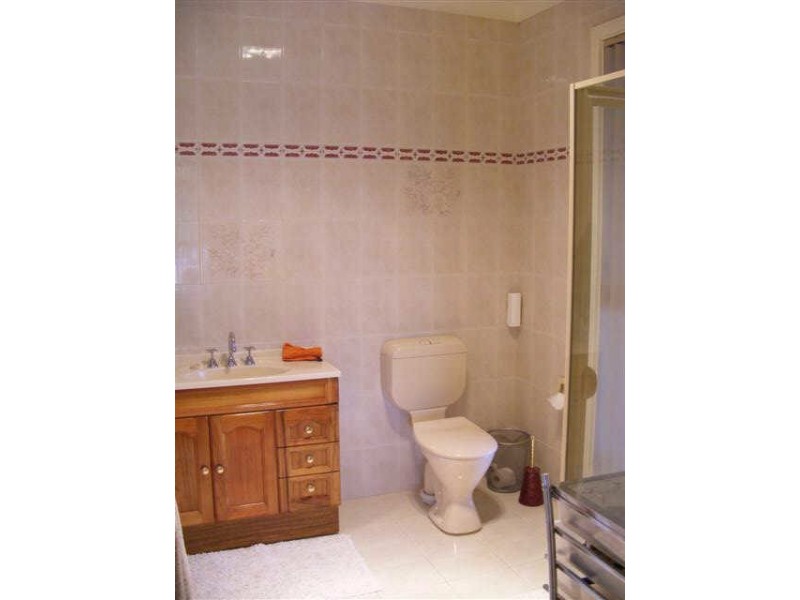 10 GEOFFREY STREET, Lewiston SA 5501