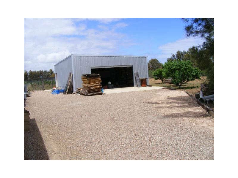 10 GEOFFREY STREET, Lewiston SA 5501