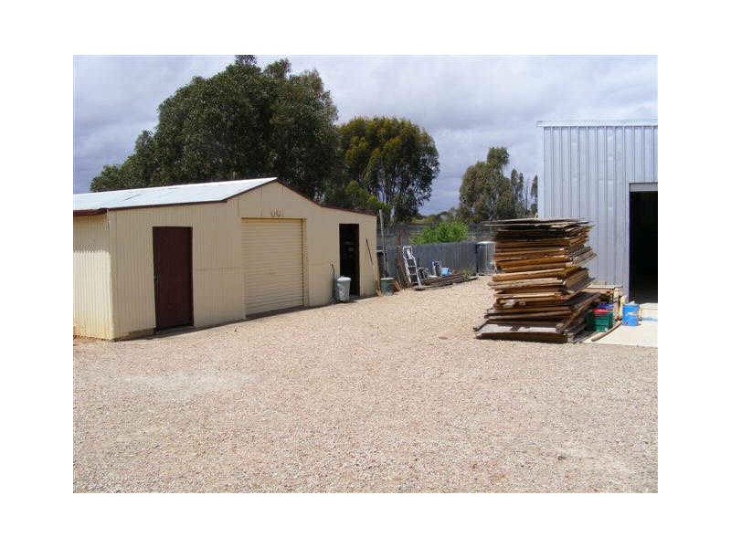 10 GEOFFREY STREET, Lewiston SA 5501