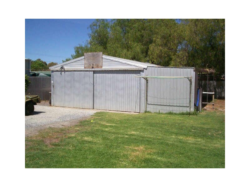 15 BROWN STREET, Willaston SA 5118